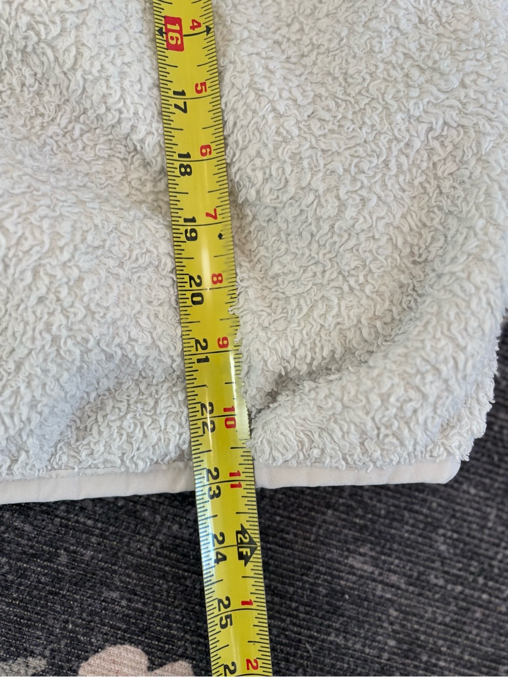 Patagonia White Quarter Zip - Picture 7 of 7